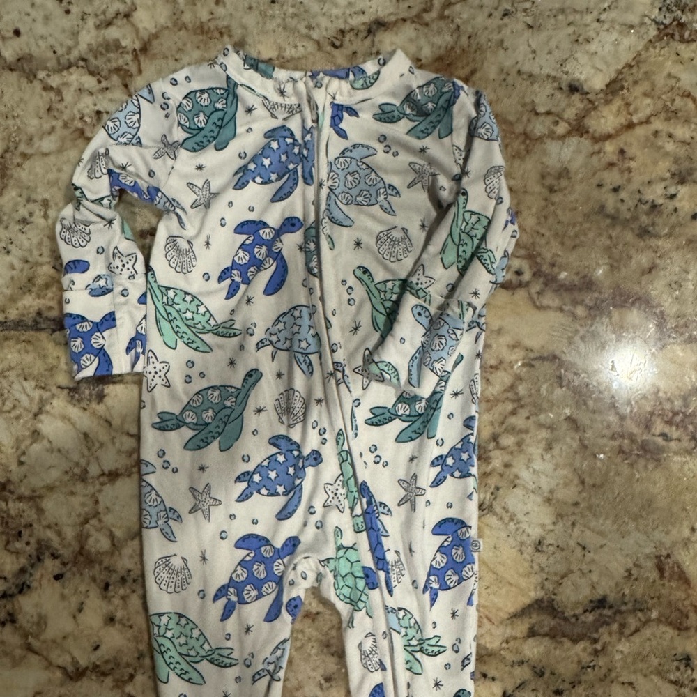 Sea Turtle Splash Zipper Footie